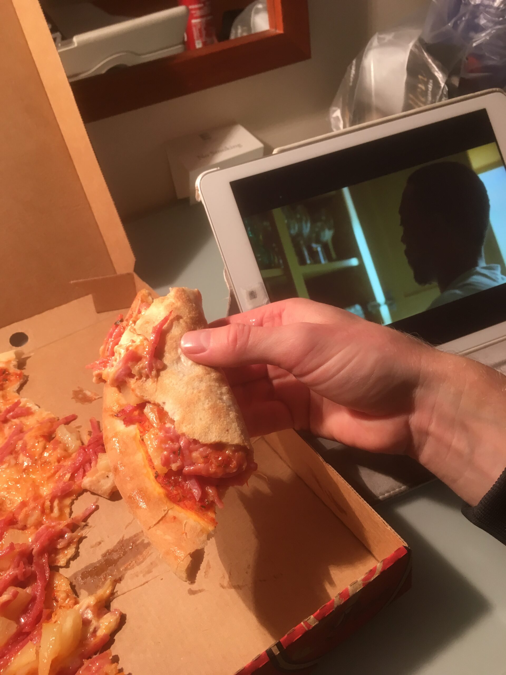 3EDF5812-AC86-4FA1-8528-9948E9445507